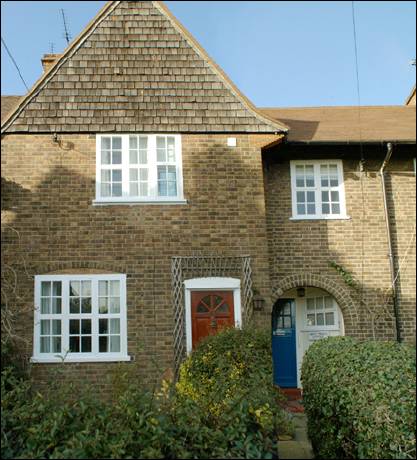 47 Asmuns Place